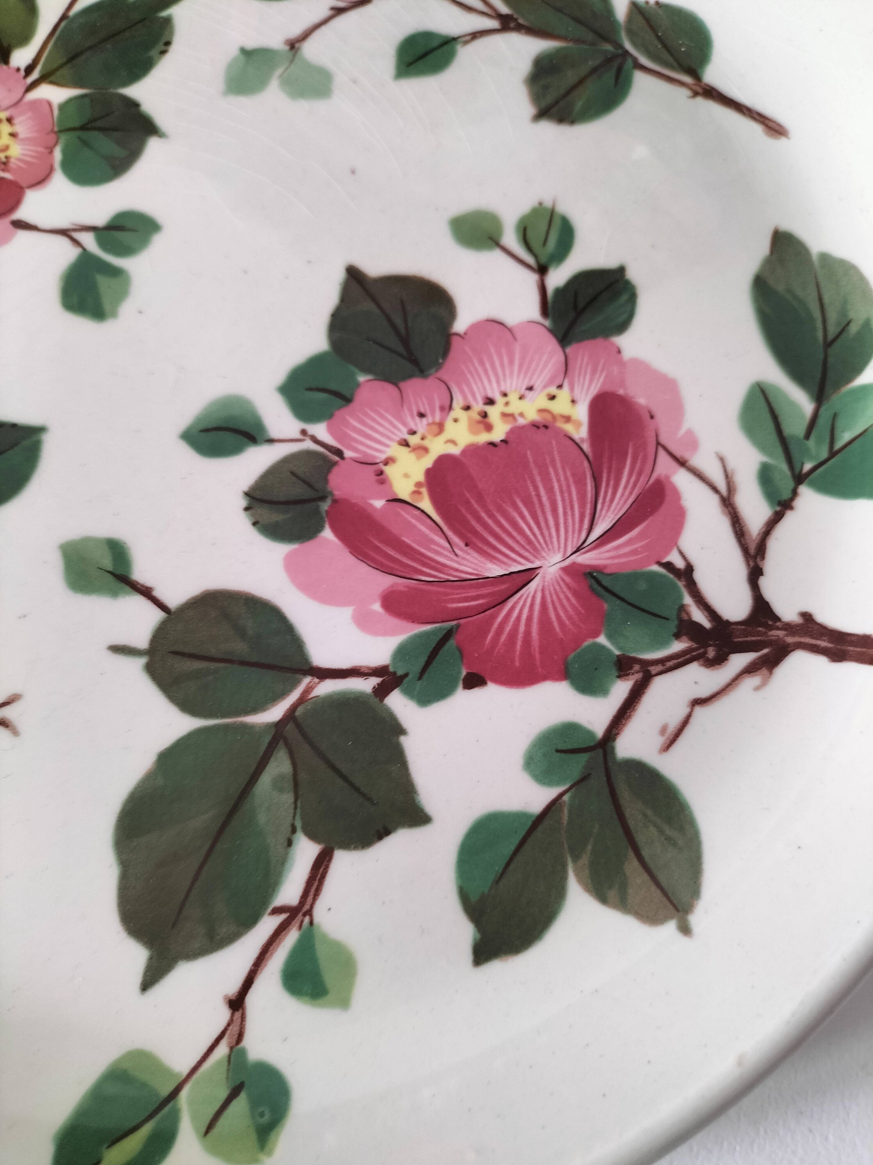 Set of four floral plates Longwy Toledo Talavera Sarreguemines LB