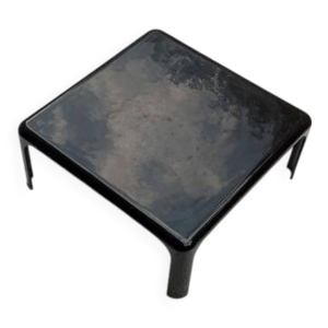 table basse estampillée,