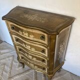Venetian chiffonier