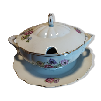 Old tureen made in chekholovakia