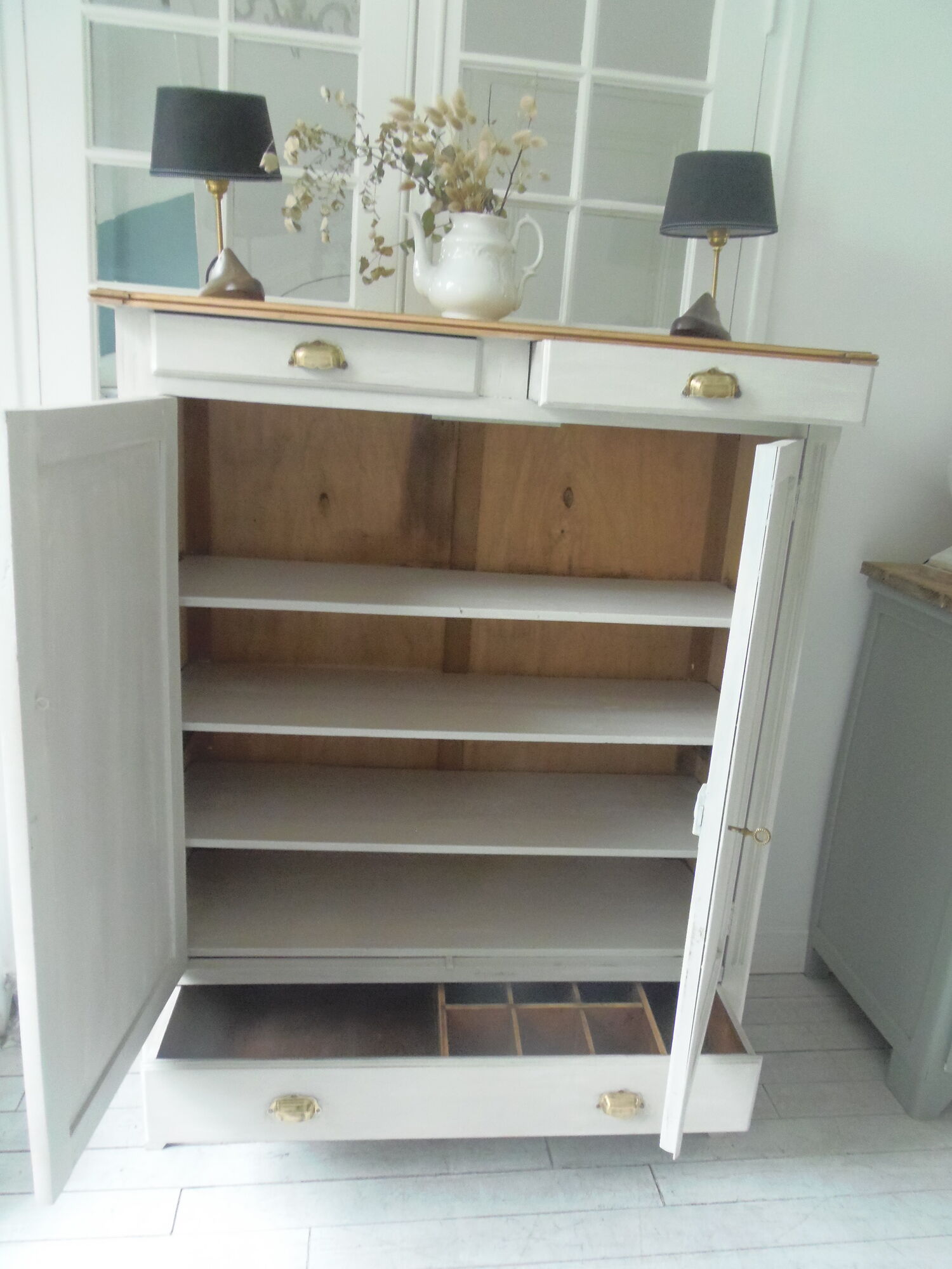 Parisian buffet patinated grey pearl powdery white, wood top waxed finish
