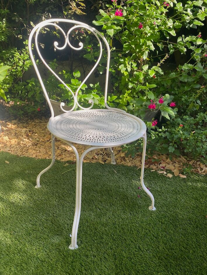 Chaises en fer forgé 1950