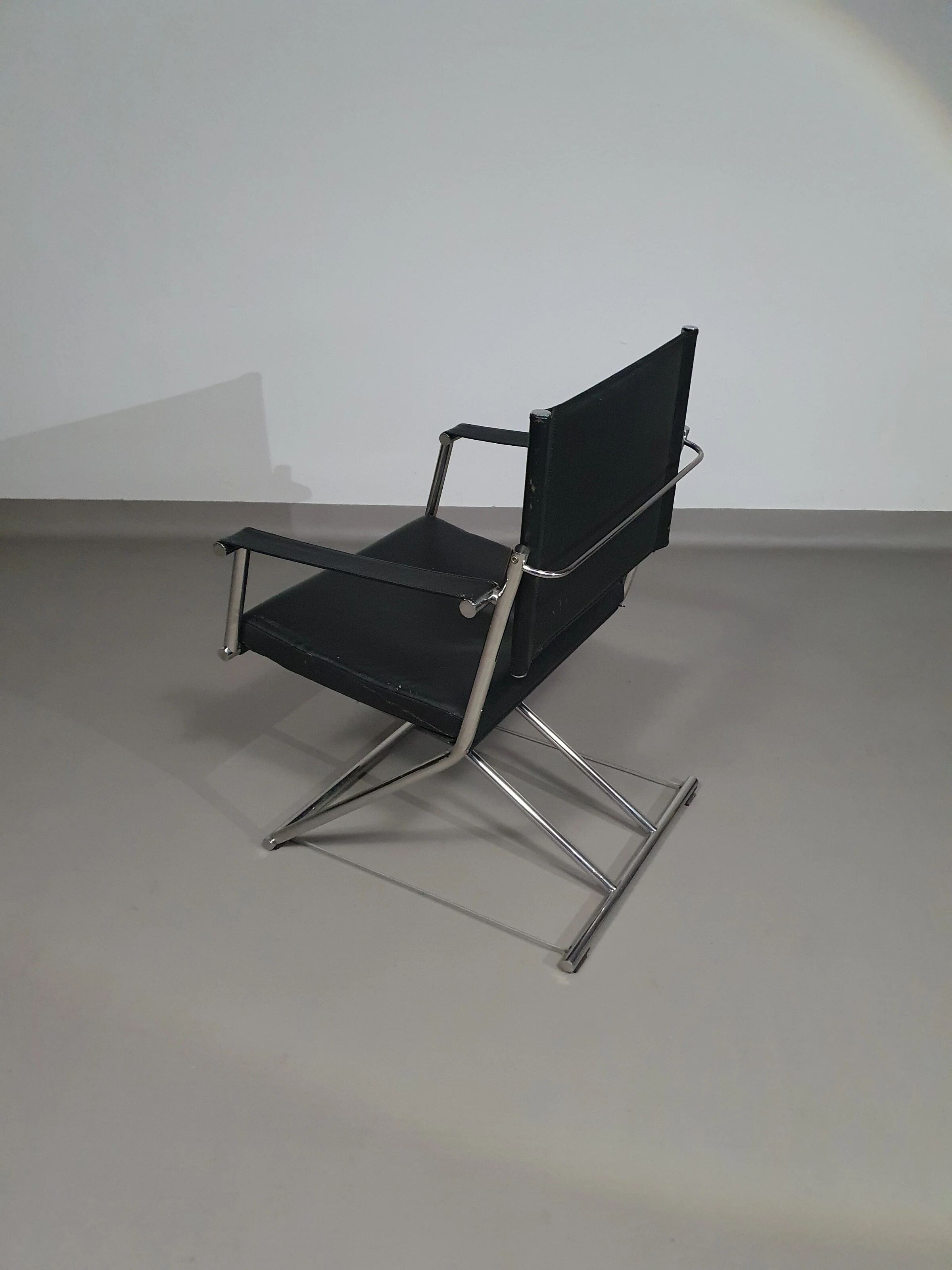 2 leather chrome folding chairs
