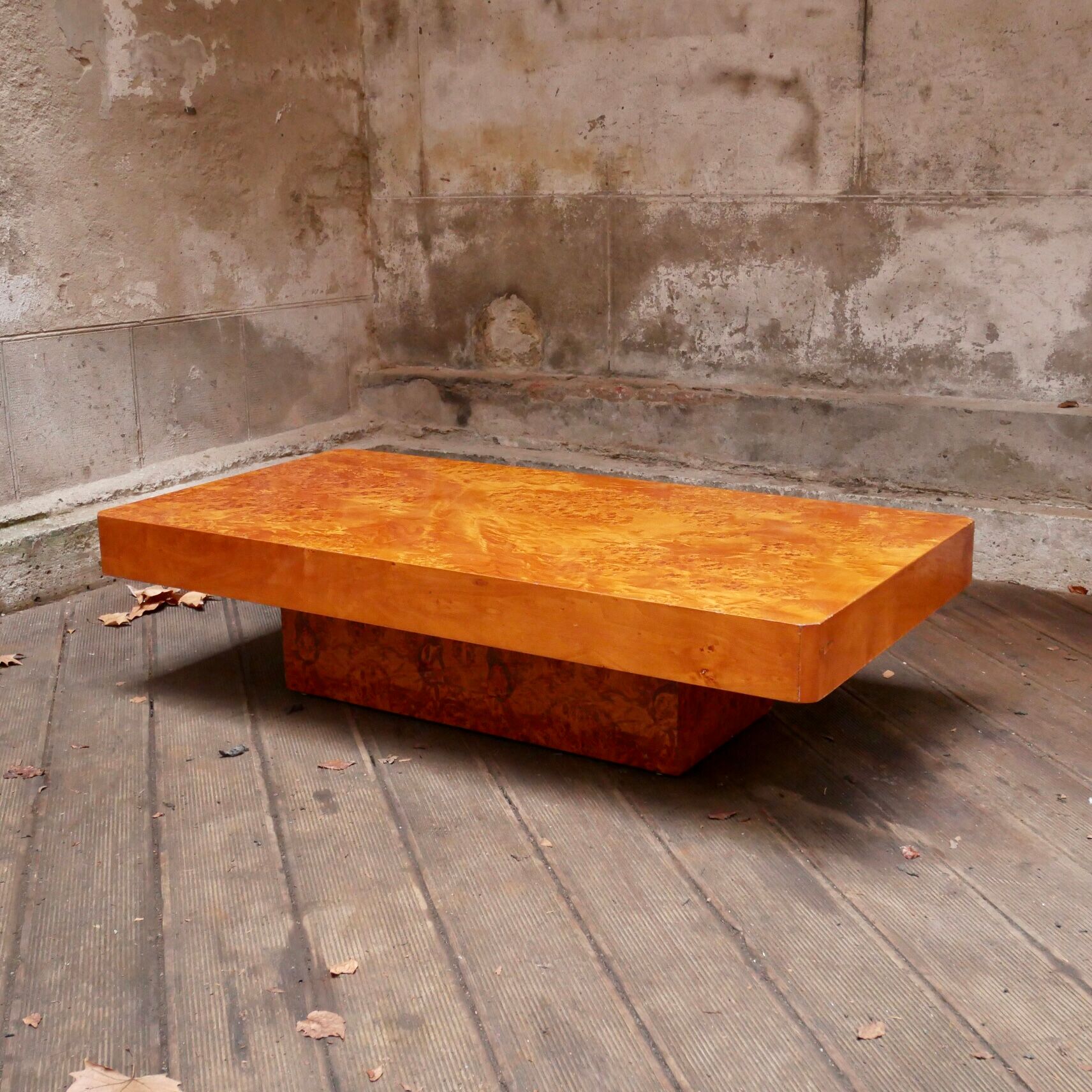 Coffee table in elm magnifying glass Roche Bobois