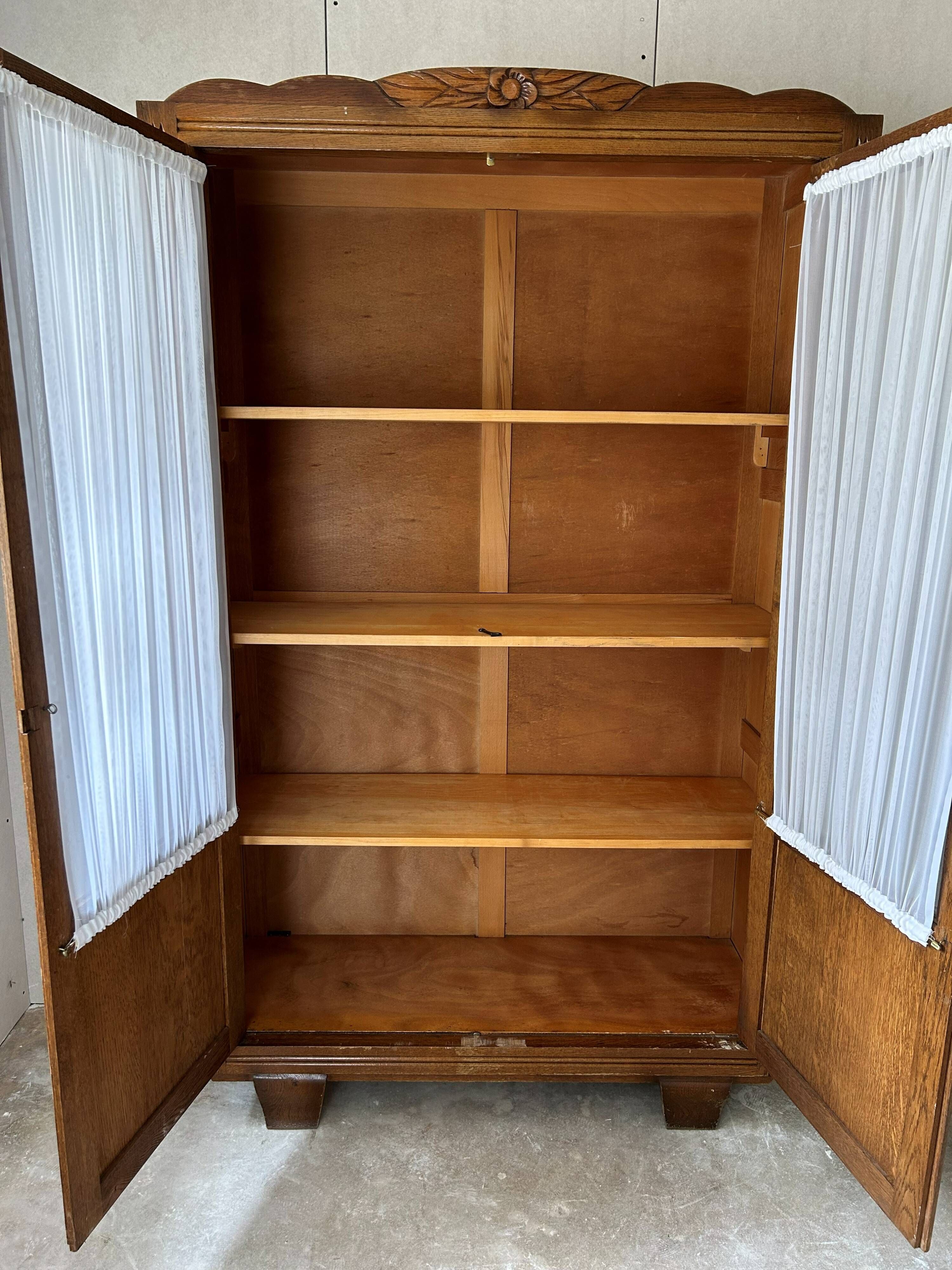 Armoire vitrine vintage