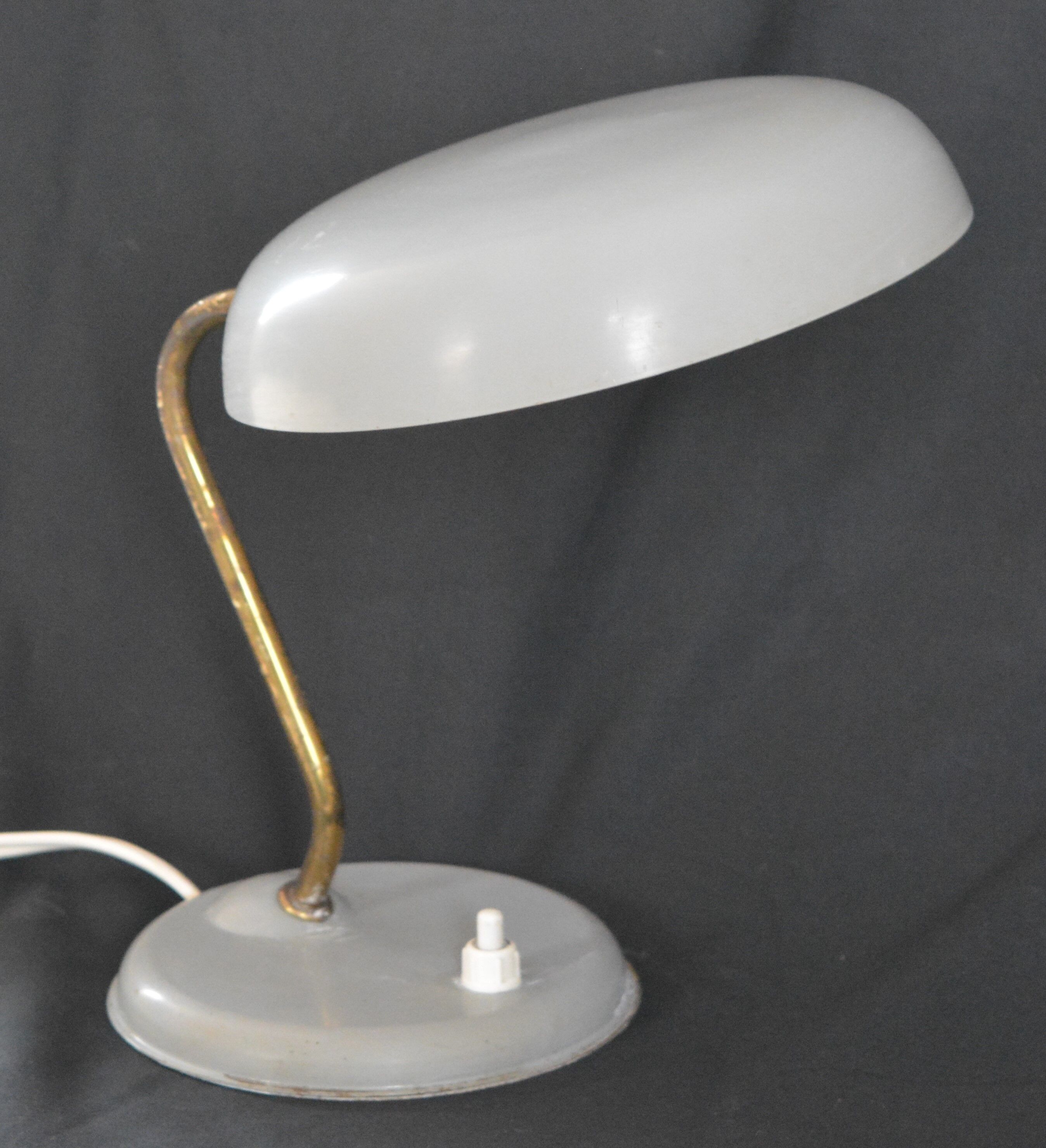 Metal table lamp