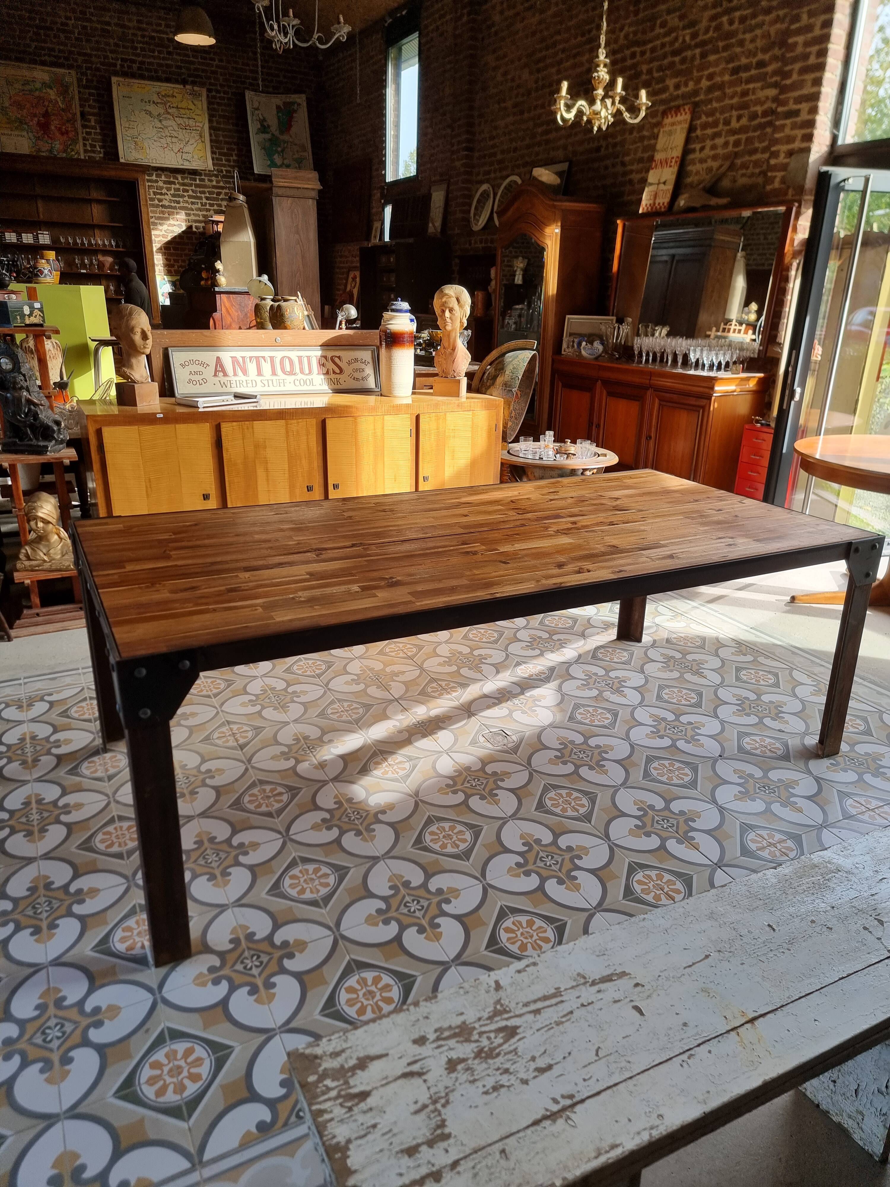 Industrial table