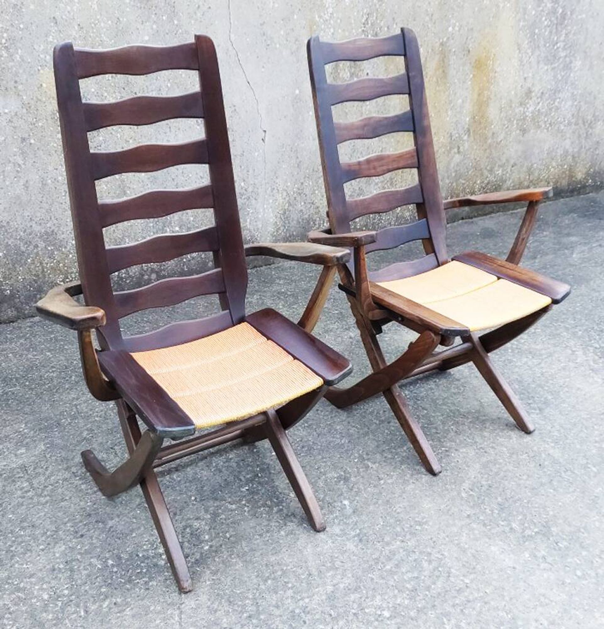Pair of vintage TRICONFORT France deckchairs and relax chairs
