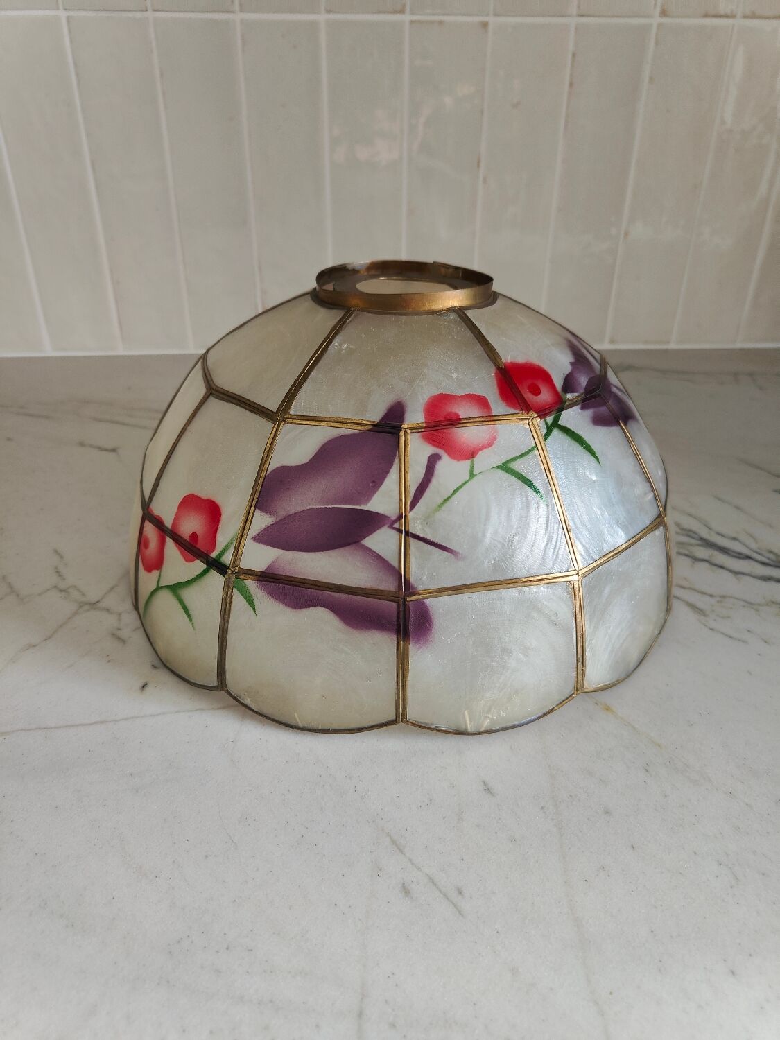 Mother-of-pearl lampshade