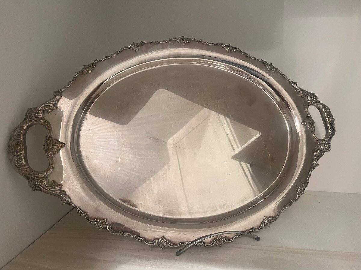 Large silver-plated metal tray from the 1900s.