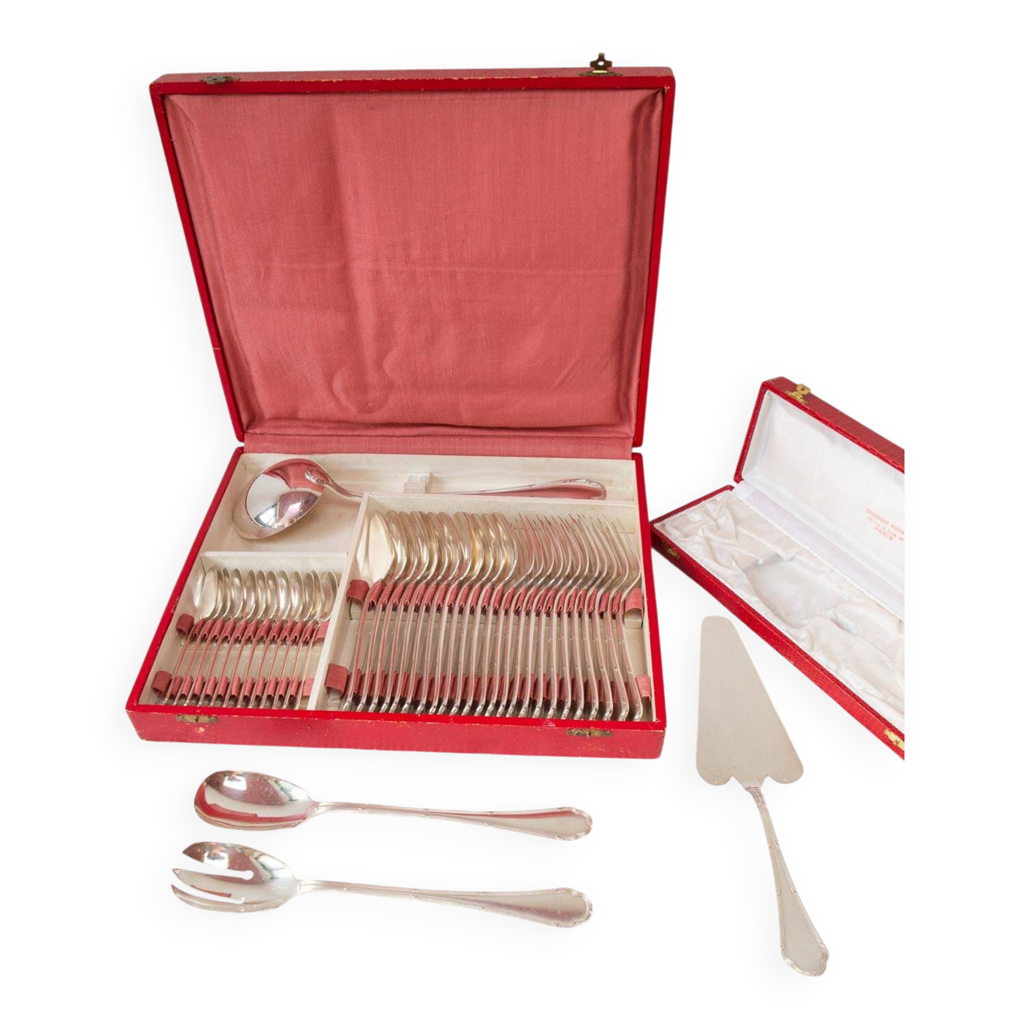 Cutlery set for 12 Ercuis “Trianon”, circa 1940 (40 pieces)