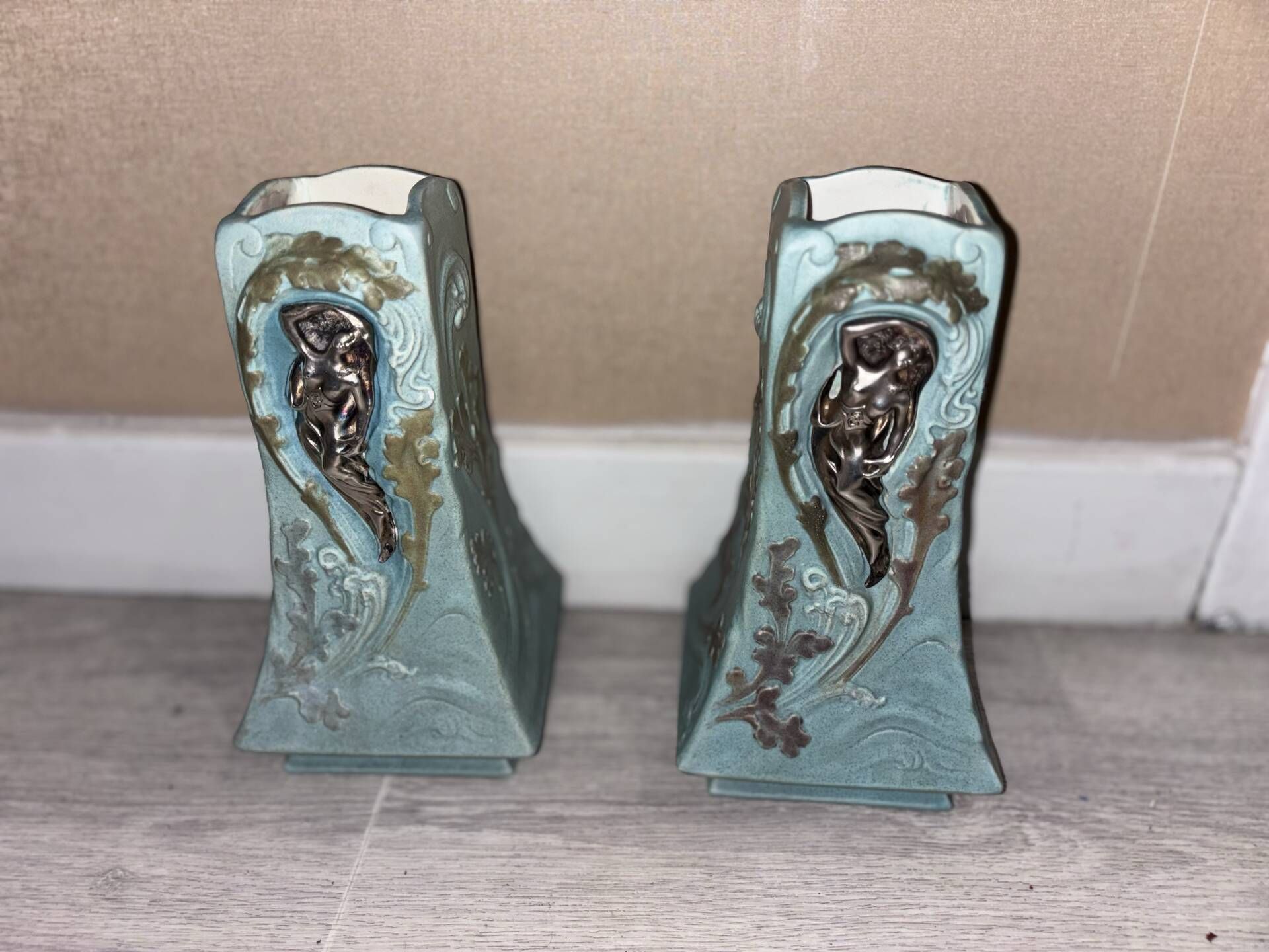Vase Almaric Walter 1890