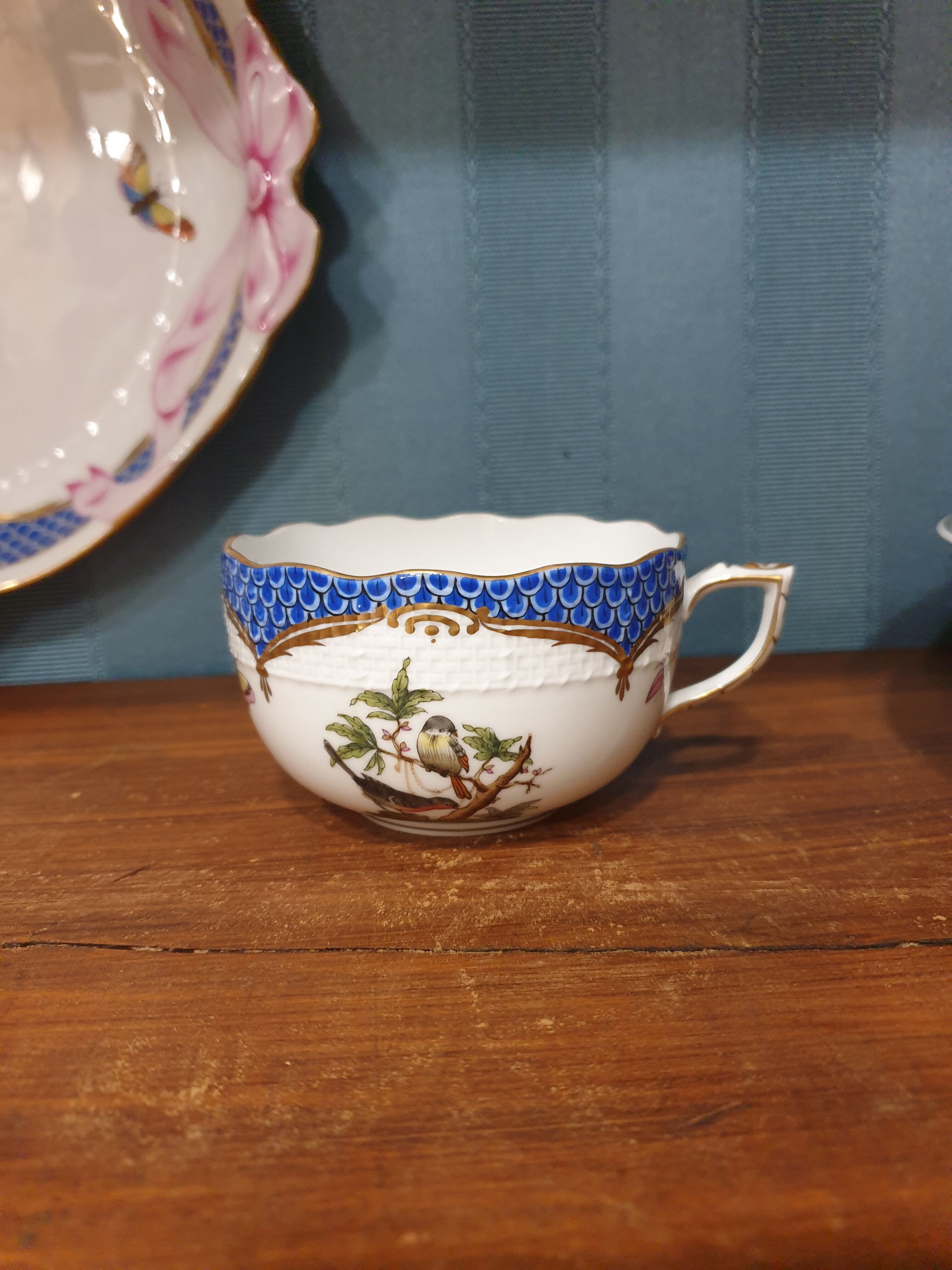 Fine porcelain Budapest porcelain, Herend Hungary