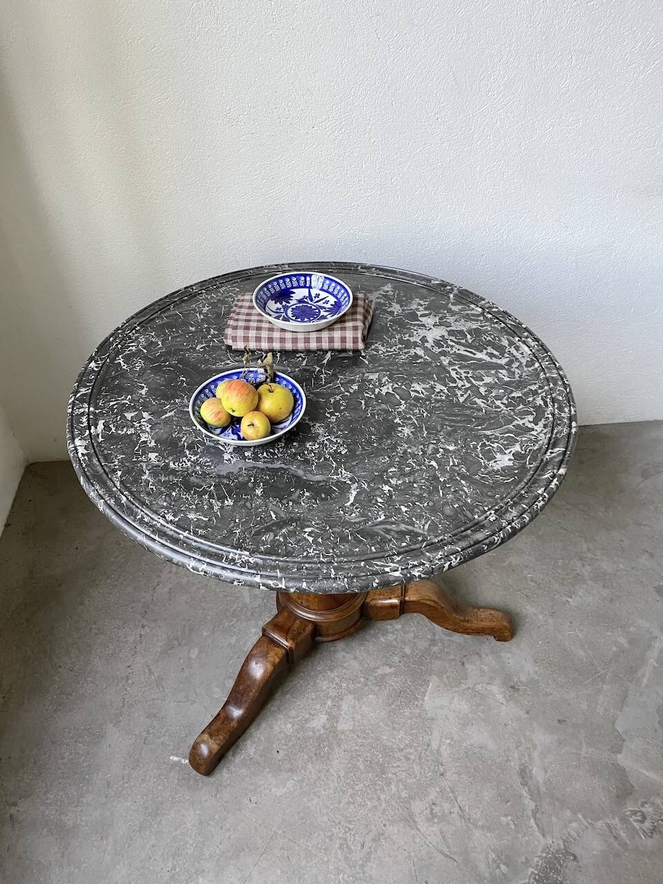 Empire walnut and marble pedestal table, late 19th century