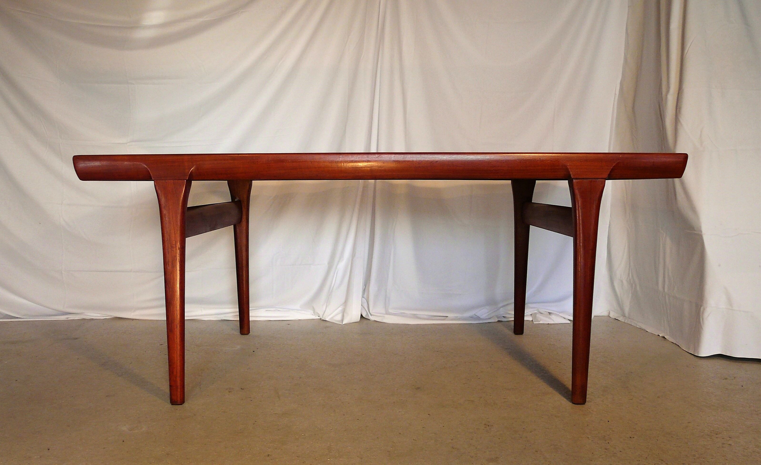 Scandinavian extendable rectangular table IB Kofod Larsen