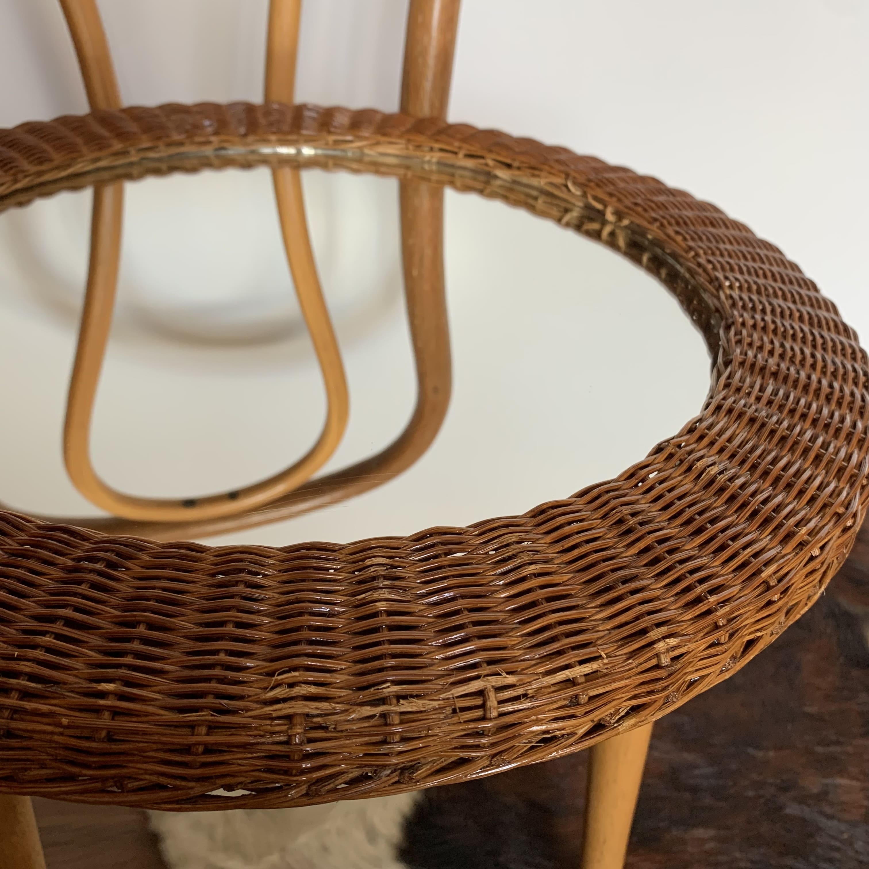 miroir rond en rotin tressé, 1960's