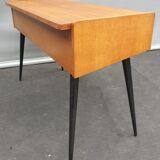 Console serves Singer Scandinavian design 1960