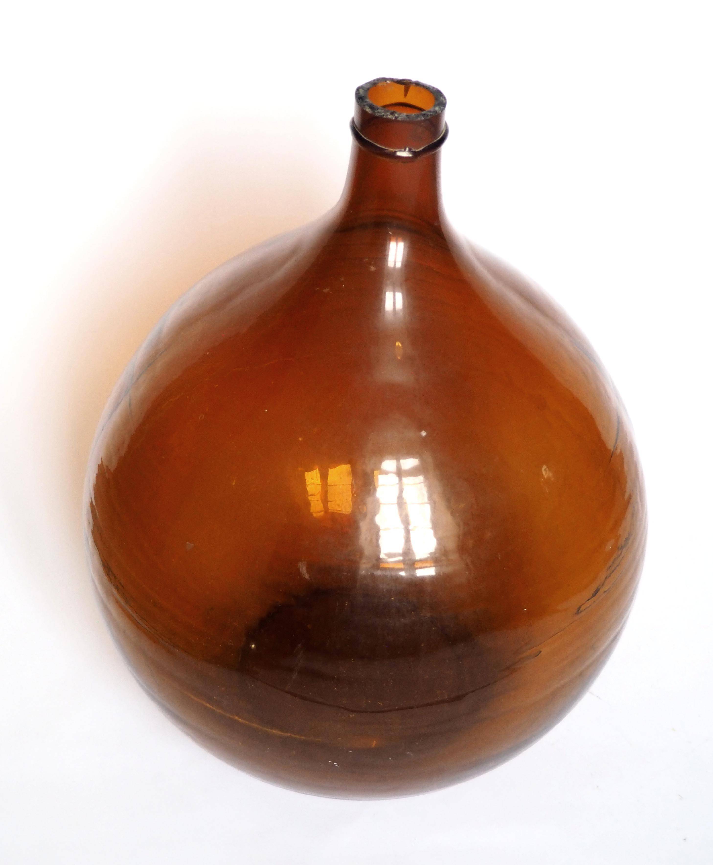 Give me Jeanne XXL amber.