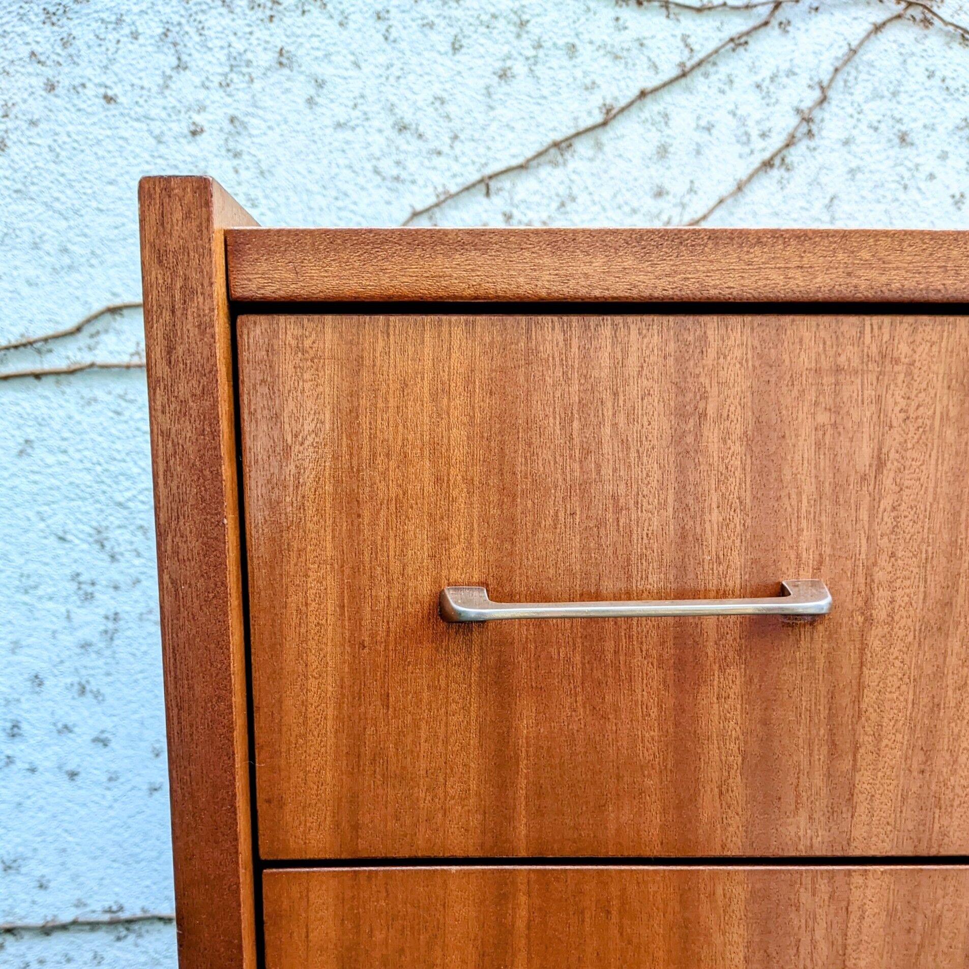 Chest of drawers mahogany veneer 60s