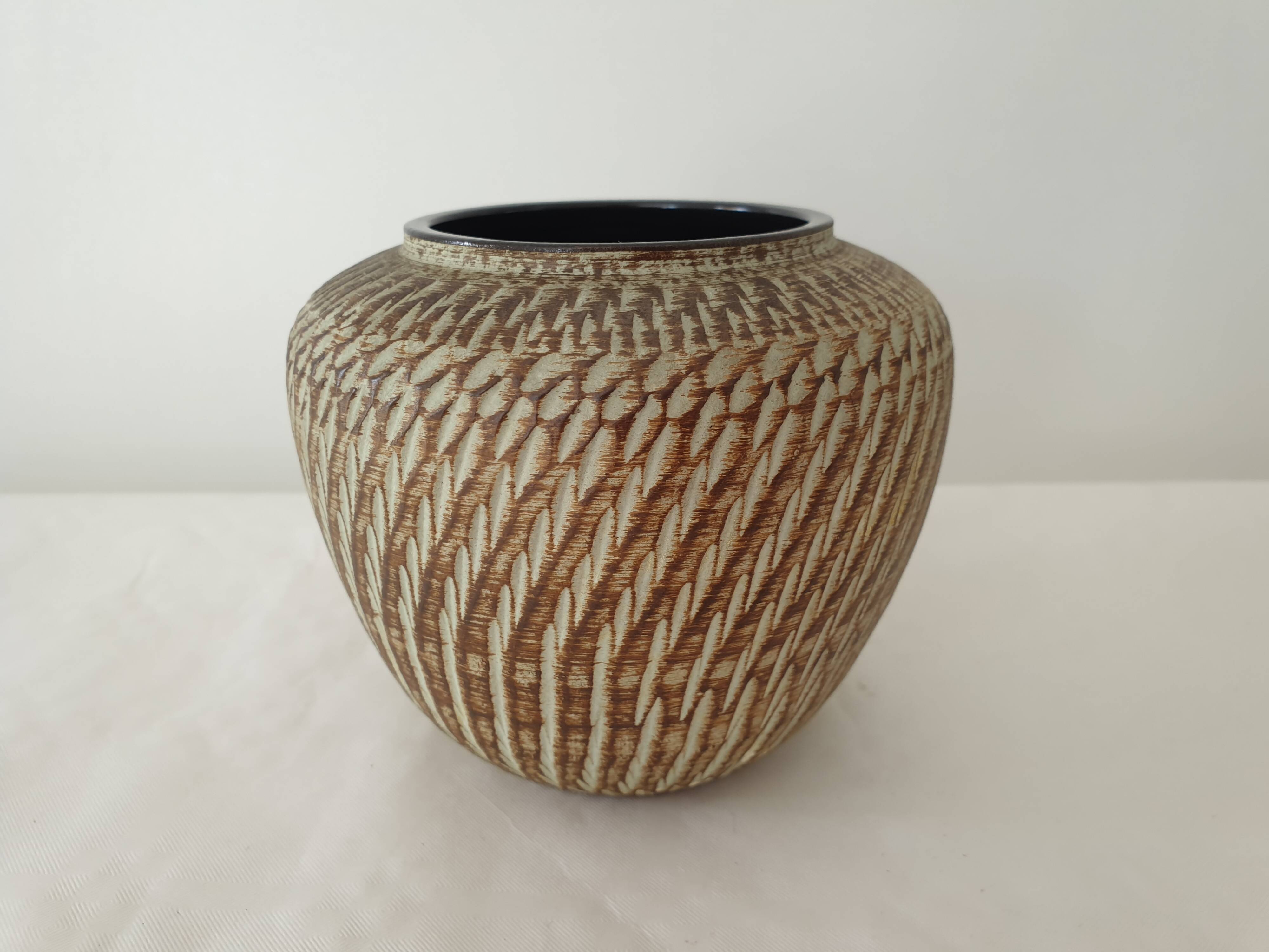 Designer ceramic vase Signed D&B Hohr Gesgesch