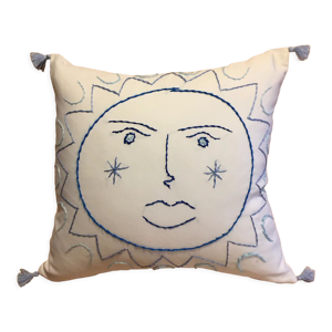 Coussin brodé main