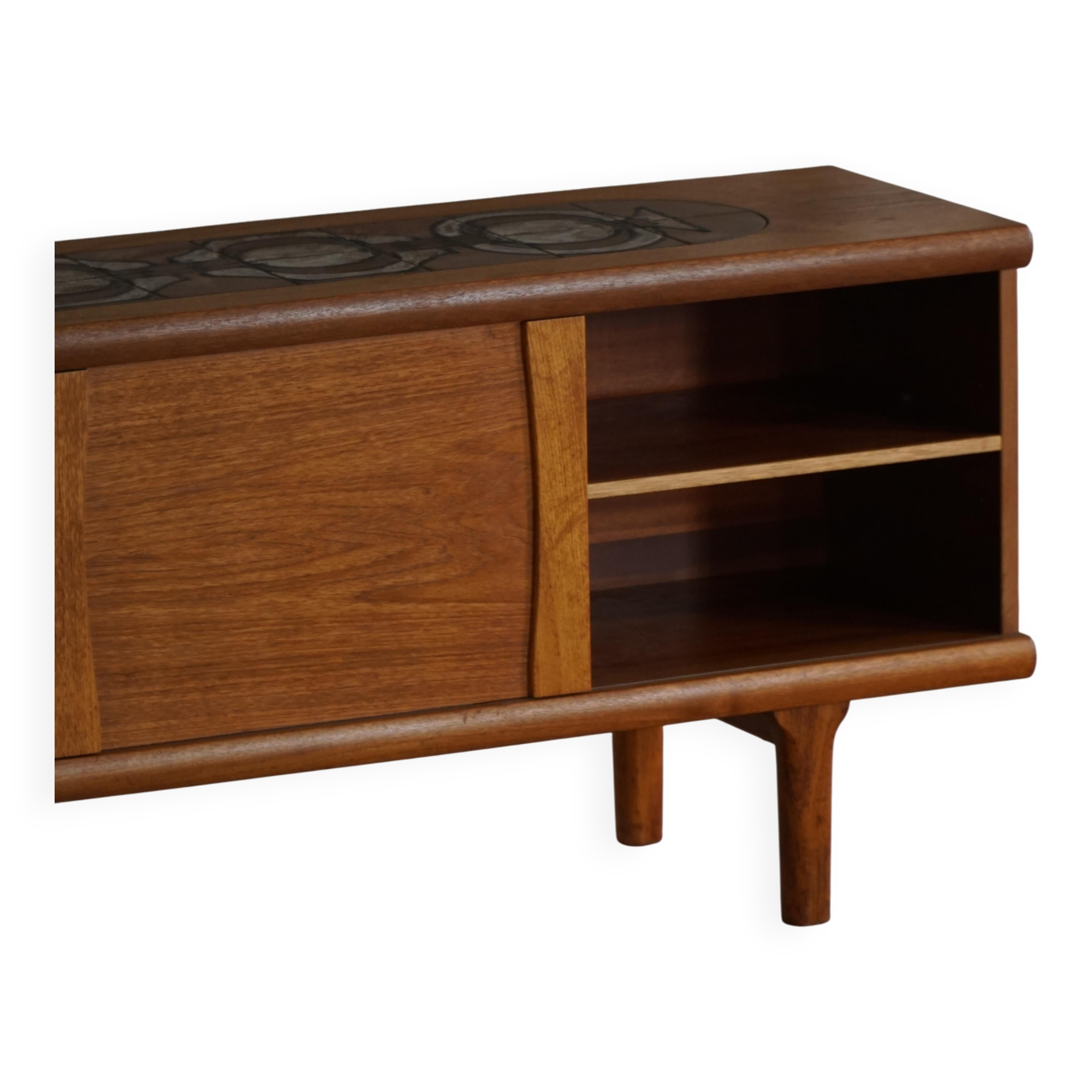 Hansen & Pedersen, independent teak credenza from mid-century modern, 1960s.