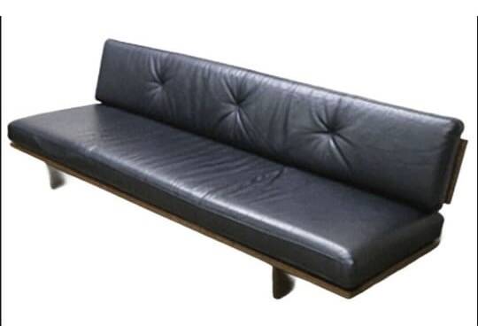 4-seater leather sofa bed