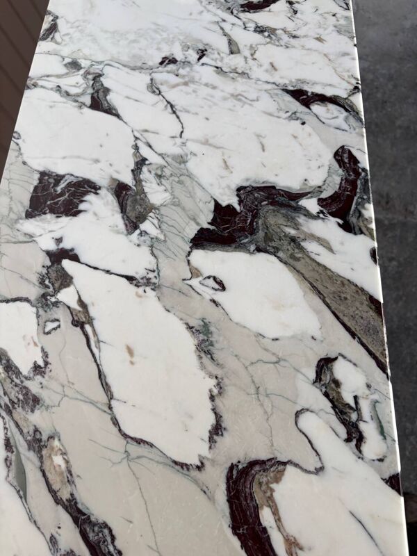 Grande console en marbre Calacatta Viola & merisier massif