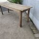 Table de ferme longue et étroite