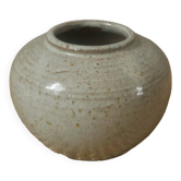 Handmade pottery vase design artisanal manufacturing Scandinavian country decoration japandi