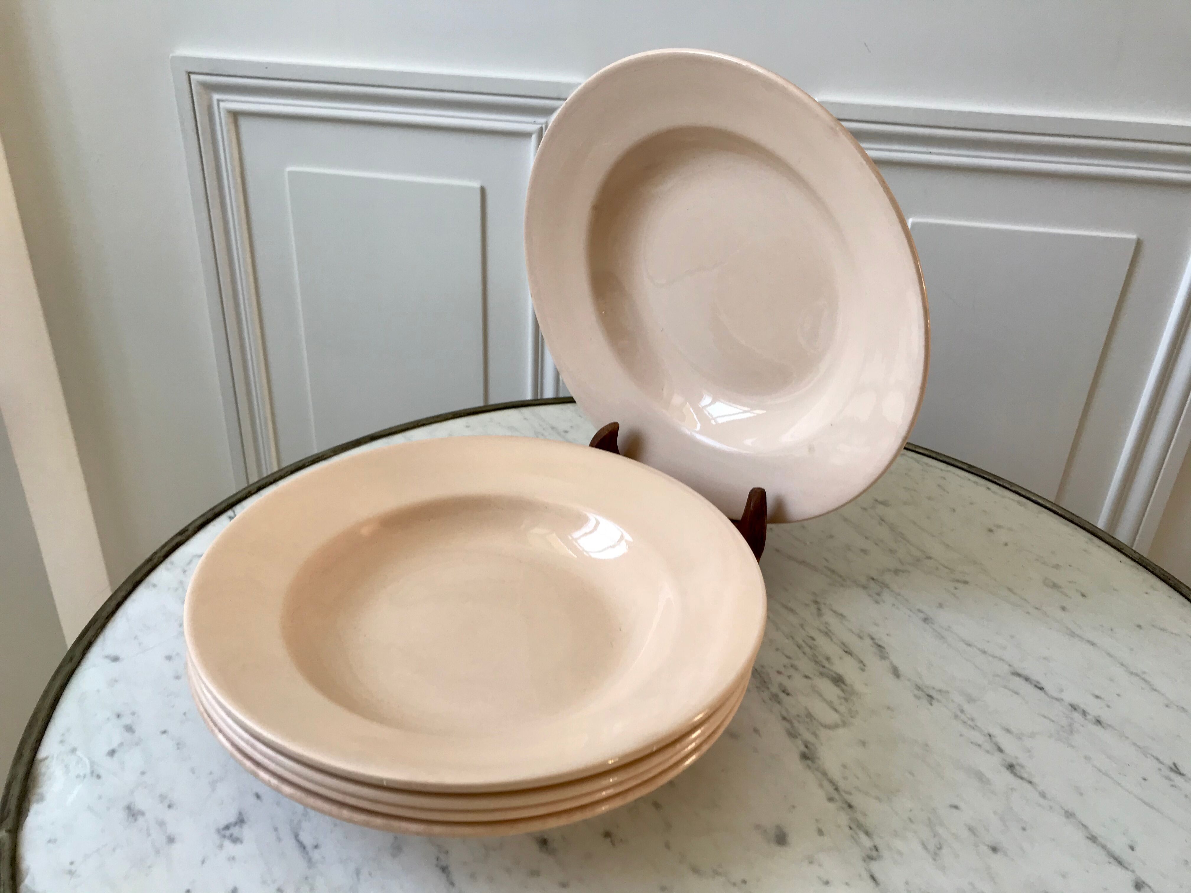 Lot de 5 assiettes creuses rose pâles Digoin Sarreguemines années 40
