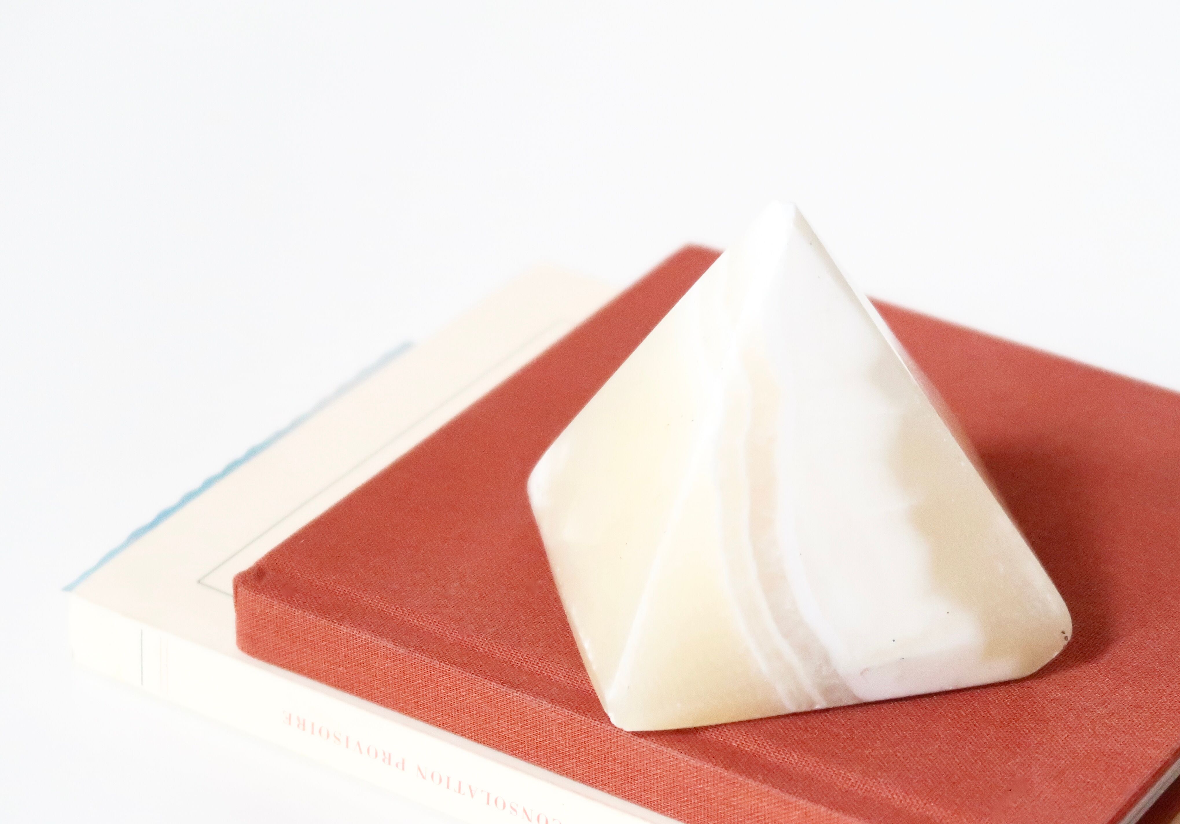 Alabaster pyramid press, 70s