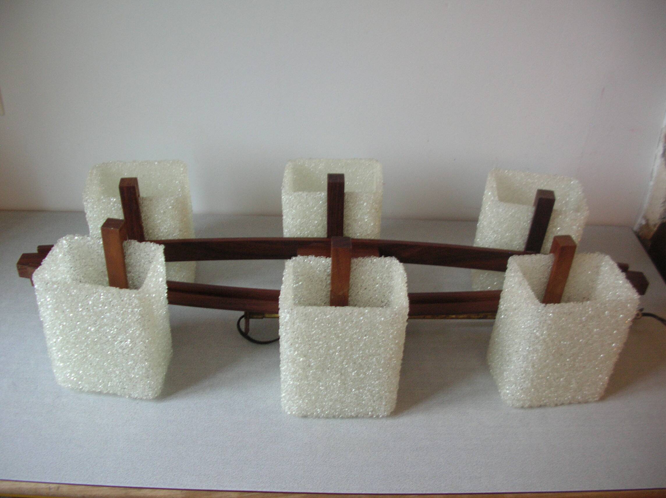 Lustre luminaire en teck perspex années 1960/70 suspension vintage scandinave