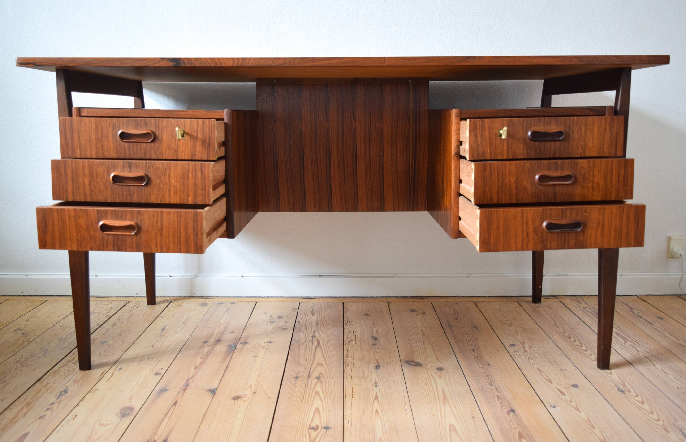 Rosewood Desk By Gunnar Nielsen For Tibergaard, 1960s.
