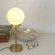 Lampe de bureau Art Déco / Lampe de table en verre beige soufflé à la main revisitée