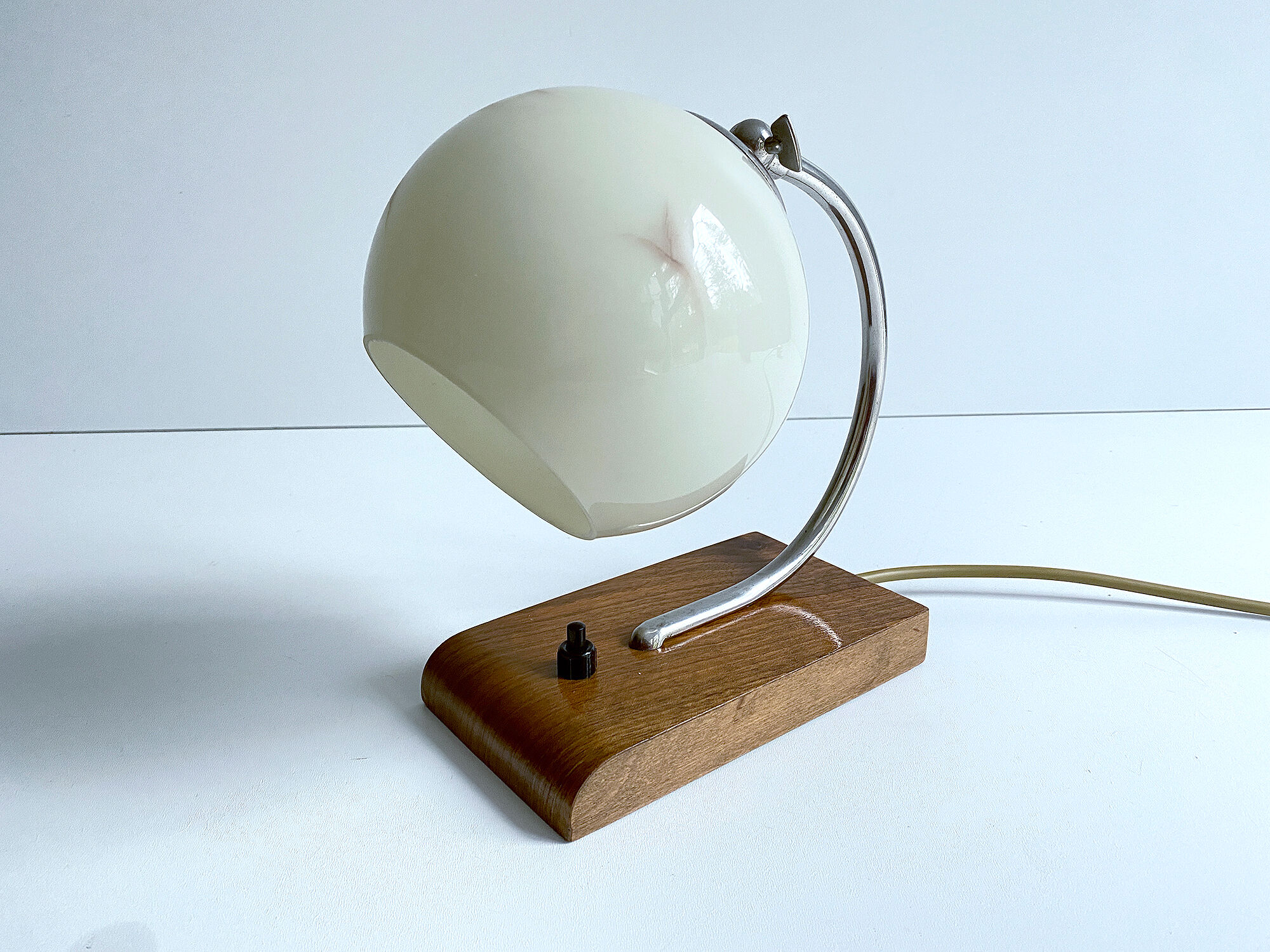 Table lamp art deco bauhaus, Vintage, 30s, Opaline Wood