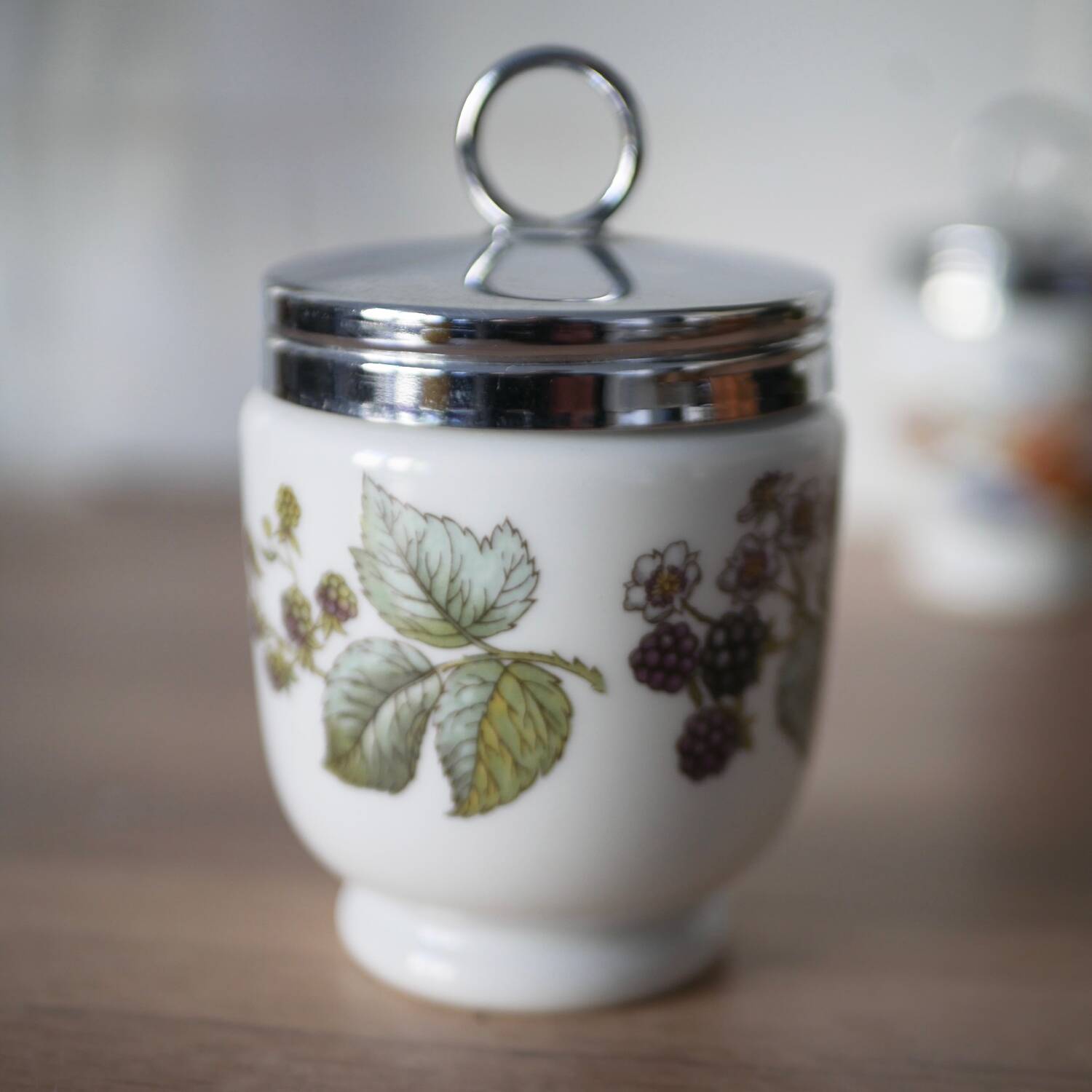Egg cookers / egg cup