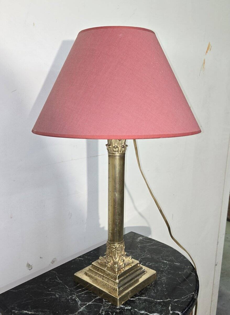 Empire-style lamp in gilded bronze