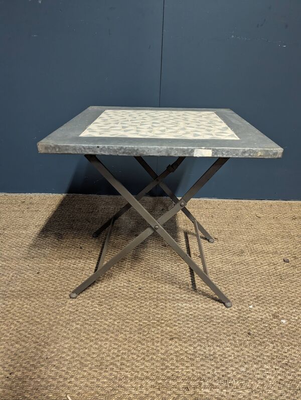 Table de jardin