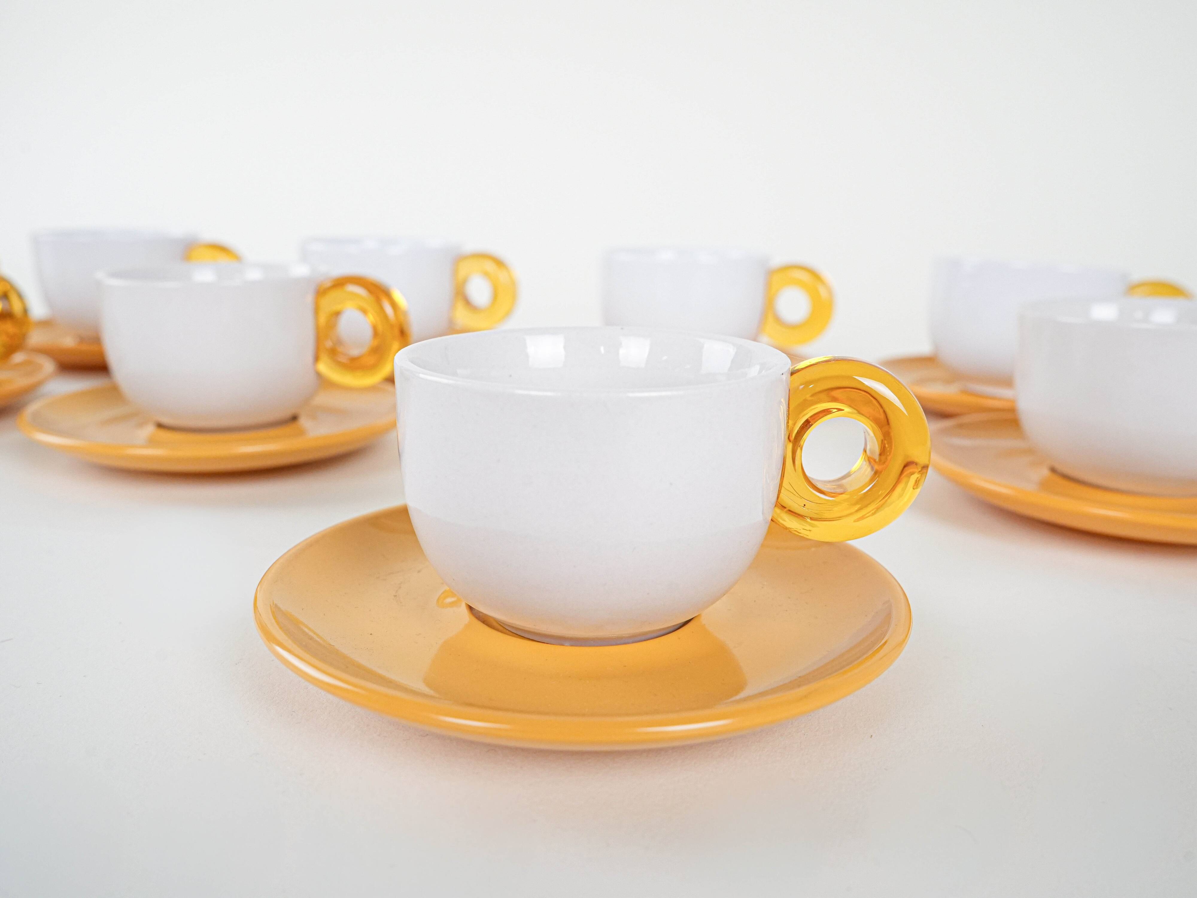 Set of porcelain cups, Italian design, 1970s, production: Italy