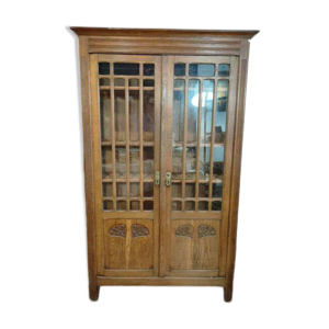 Armoire parisienne