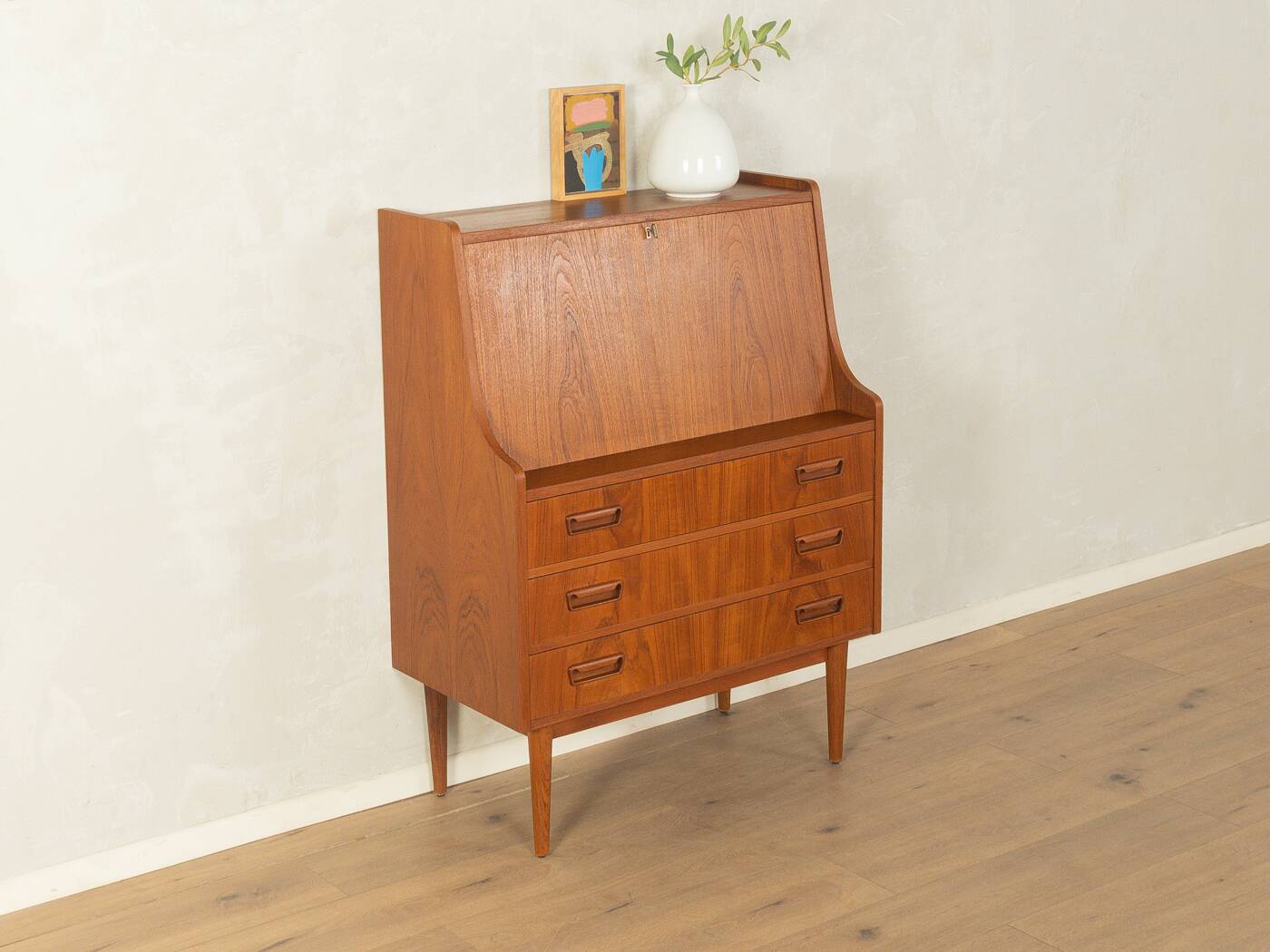 Bureau des années 1960, Gunnar Nielsen Tibergaard