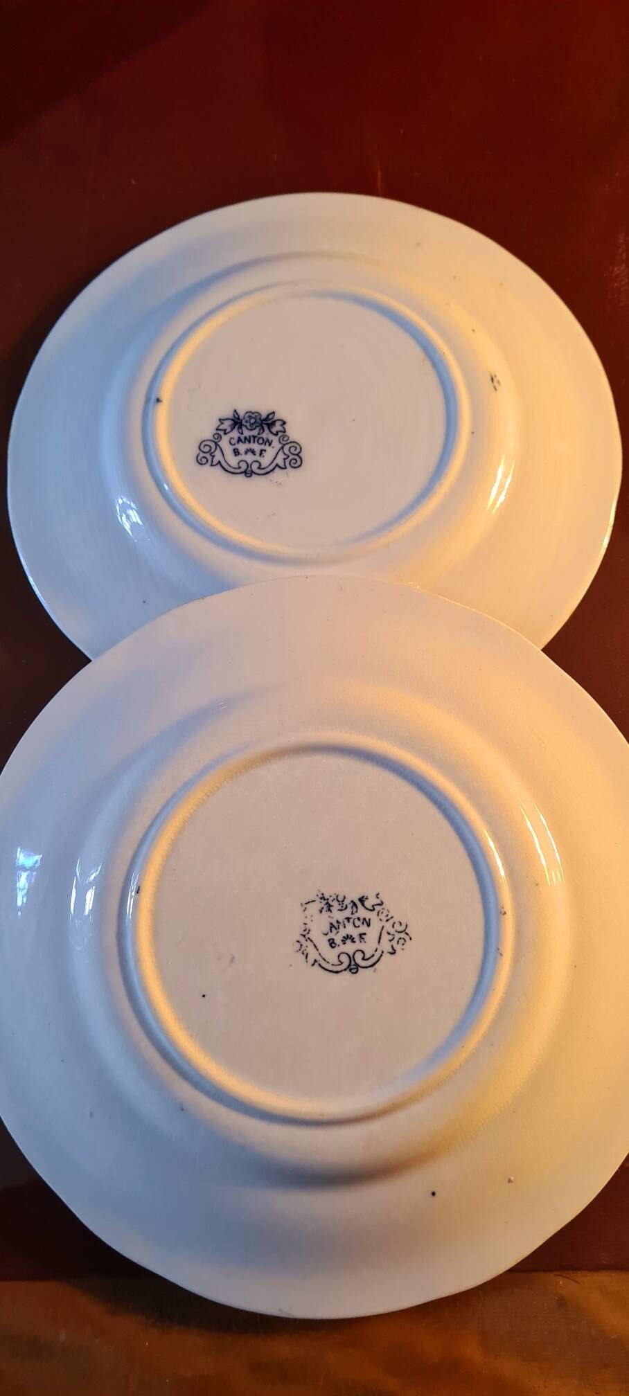 12 Assiettes modèle " Canton" B et F