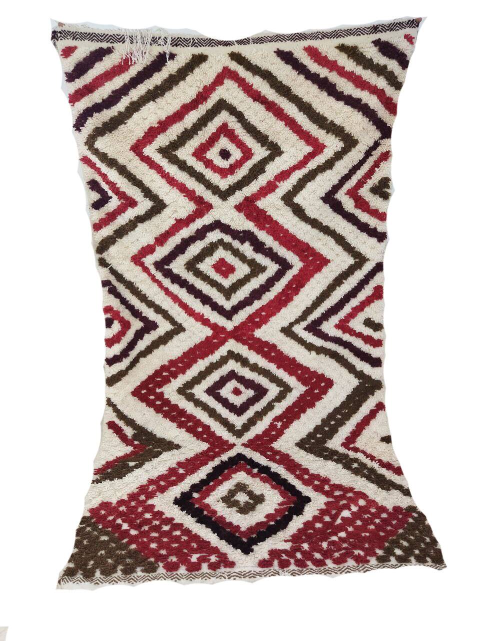 Handmade moroccan berber rug 255 x 138cm