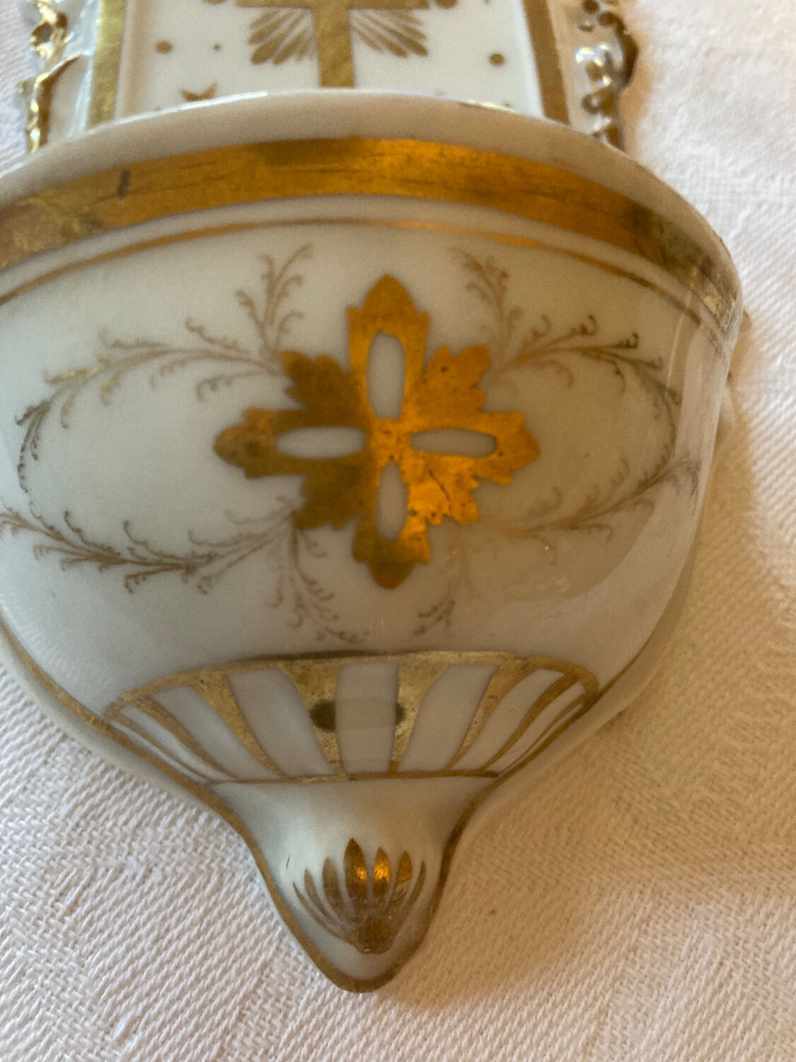 Font porcelain biscuit late nineteenth