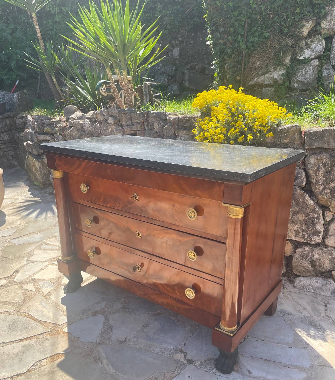 Commode empire retour D’Égypte en Acajou Flammé Époque XIX eme siècle
