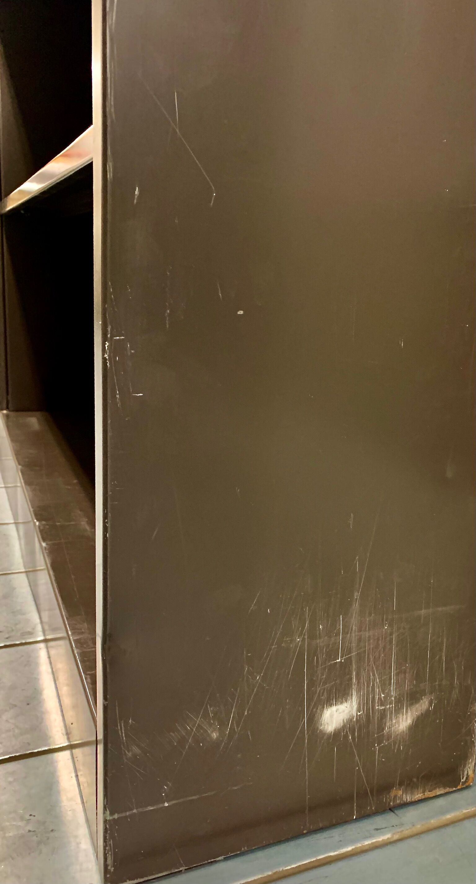 Industrial storage cabinet