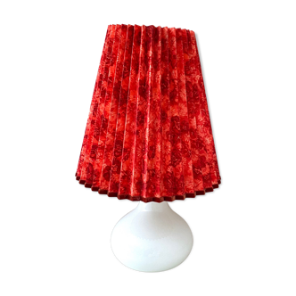 Vintage table lamp with pleated lampshade, mid century interior