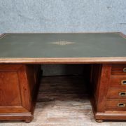 Trade furniture: double-sided desk in oak stained Napoleon III era around 1880