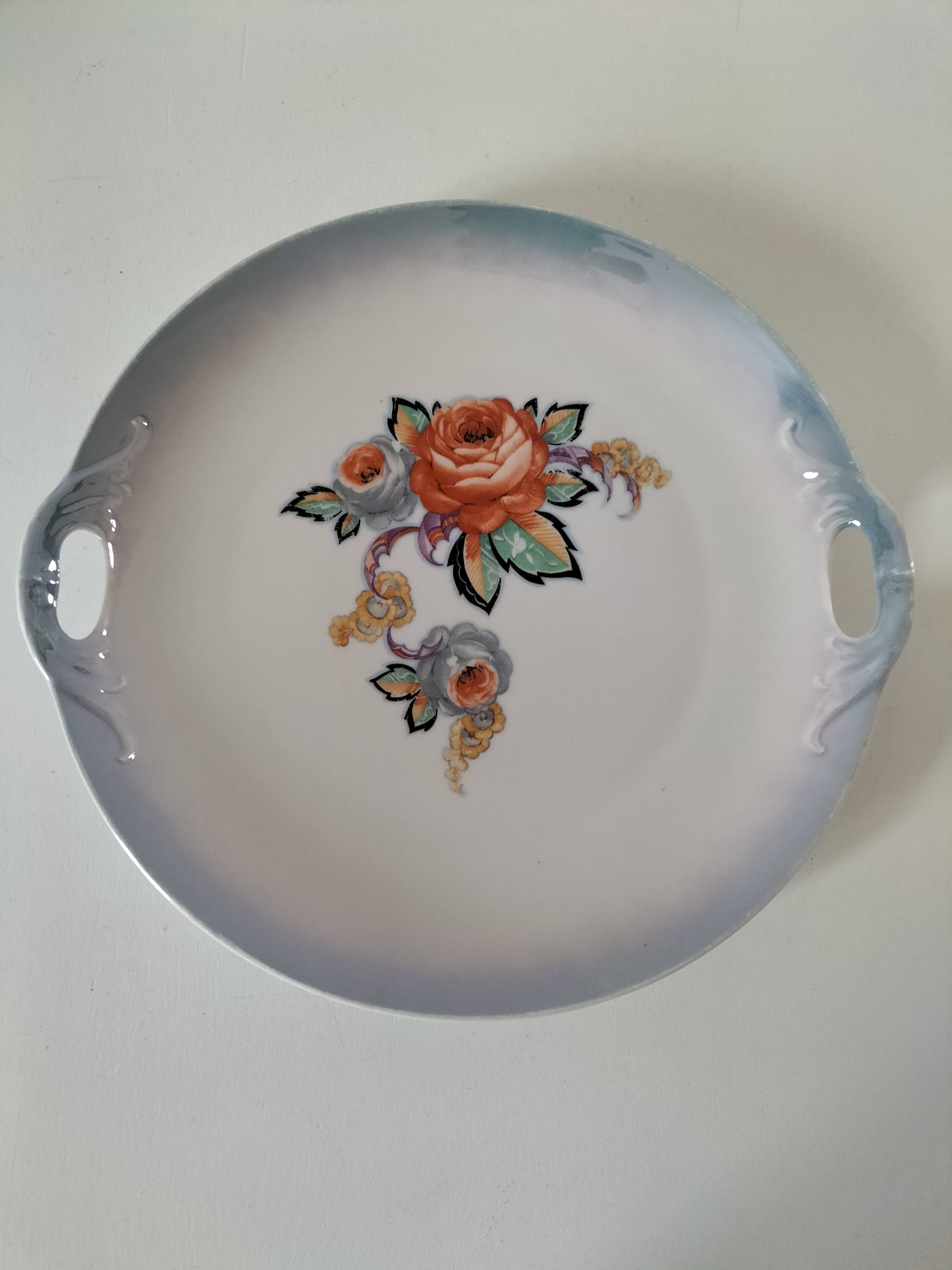 Porcelain dish with Japanese floral decoration – circa 1920